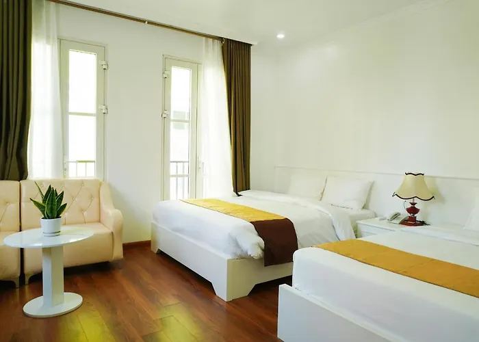 Time Lotus Hotel 2 4* Ha Long